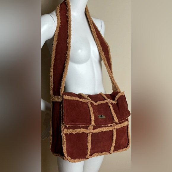 NWOT Free People Spokane Patched Messenger Bag Suede Sherpa New $138 retail - Picture 4 of 8